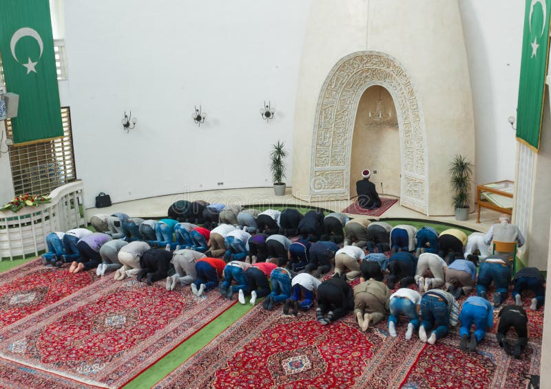 Eftermiddagbön i moské