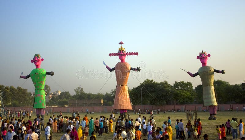 Efígies de Ravan no Dusherra imagens de stock royalty free