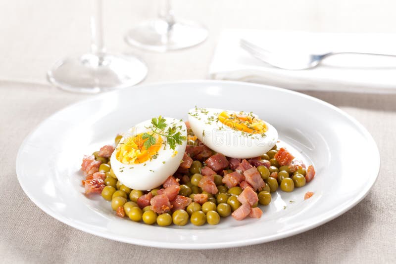 Egg dish with ham and peas