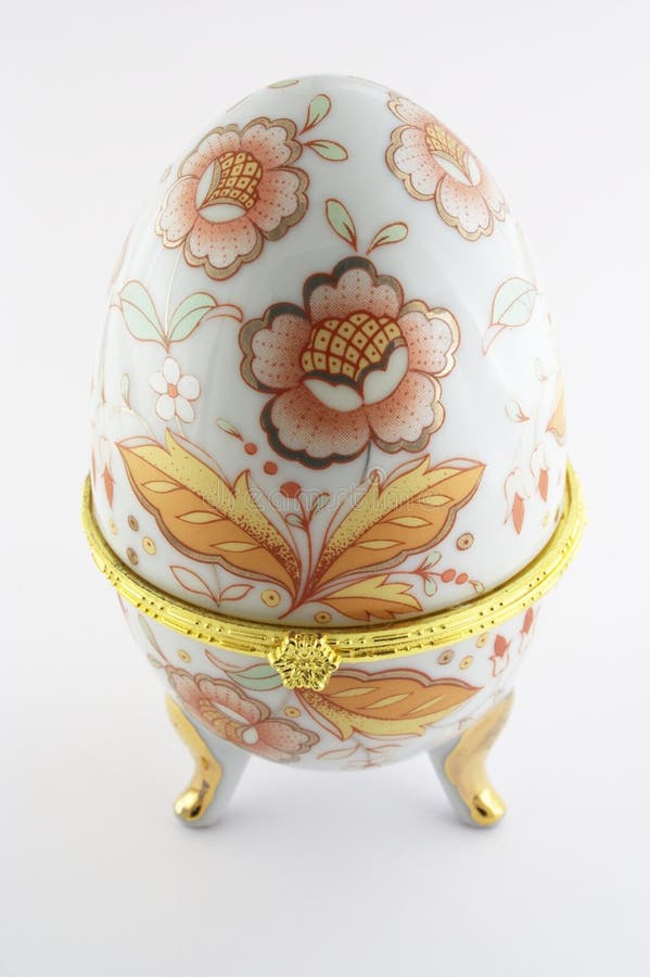 Egg Figurine Picture. Image 3960658