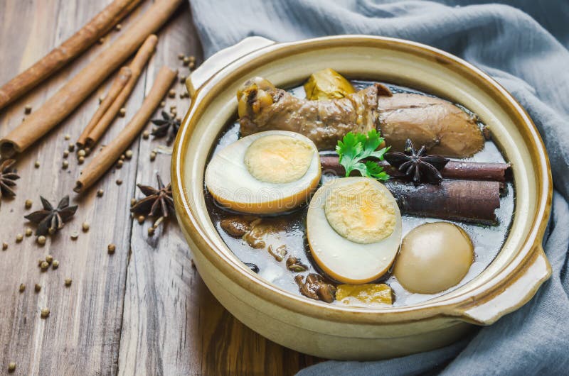 Photo How to Make Semur Chicken Egg in Palu