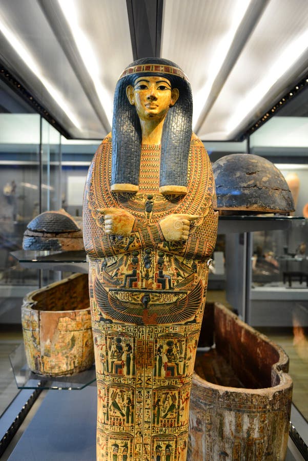 Egipskiej mamusi Trumienna pozycja w Muzealnym pokazie