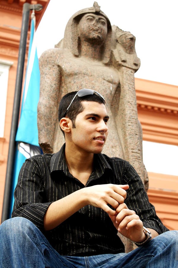 Egyptische mens in het Egyptische museum in Egypte royalty-vrije stock foto's Egyptische mens in het Egyptische museum in Egypte royalty-vrije stock foto's