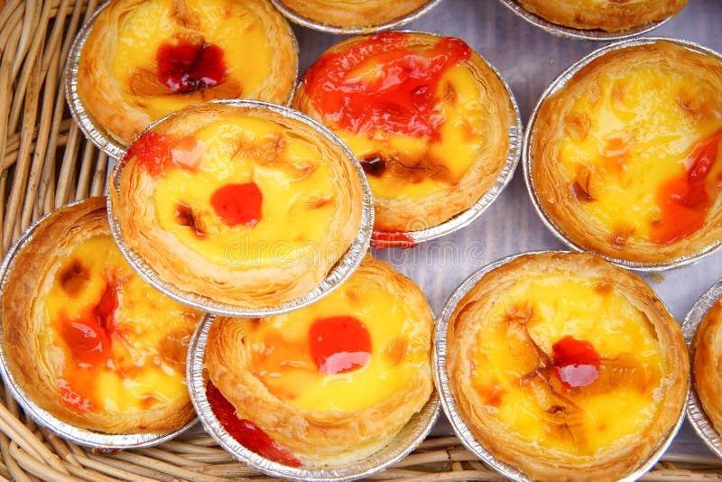 Ei scherp, traditioneel Portugees dessert, pastel DE nata stock foto's Ei scherp, traditioneel Portugees dessert, pastel DE nata stock foto's