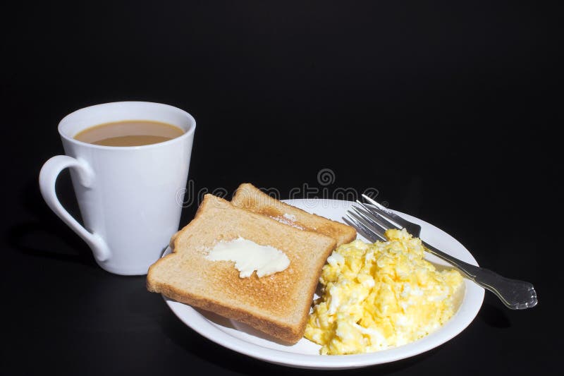 Eieren, Toost en Koffie stock afbeeldingen Eieren, Toost en Koffie stock afbeeldingen