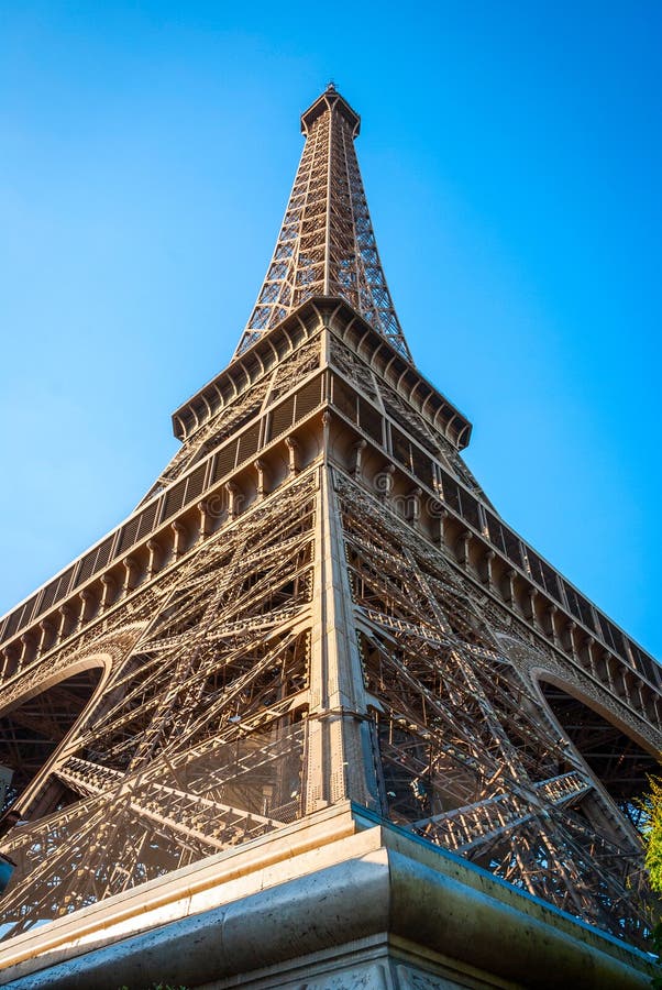 Eiffel Tower With Park Around, Paris Editorial Stock Image - Image of paris, travelling: 69770189