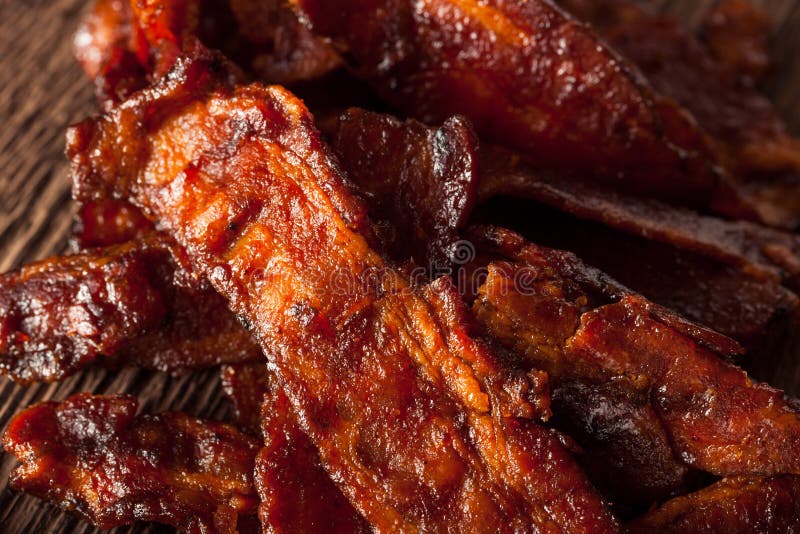 Eigengemaakt Droog Schokkerig Barbecuebacon stock afbeeldingen Eigengemaakt Droog Schokkerig Barbecuebacon stock afbeeldingen