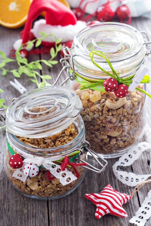 Eigengemaakte granola zoals huidig royalty-vrije stock foto Eigengemaakte granola zoals huidig royalty-vrije stock foto