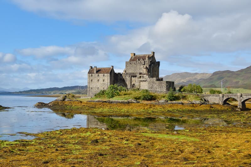 Eilean Donan Castle in Dornie, Scotland Stock Photo - Image of eilean ...