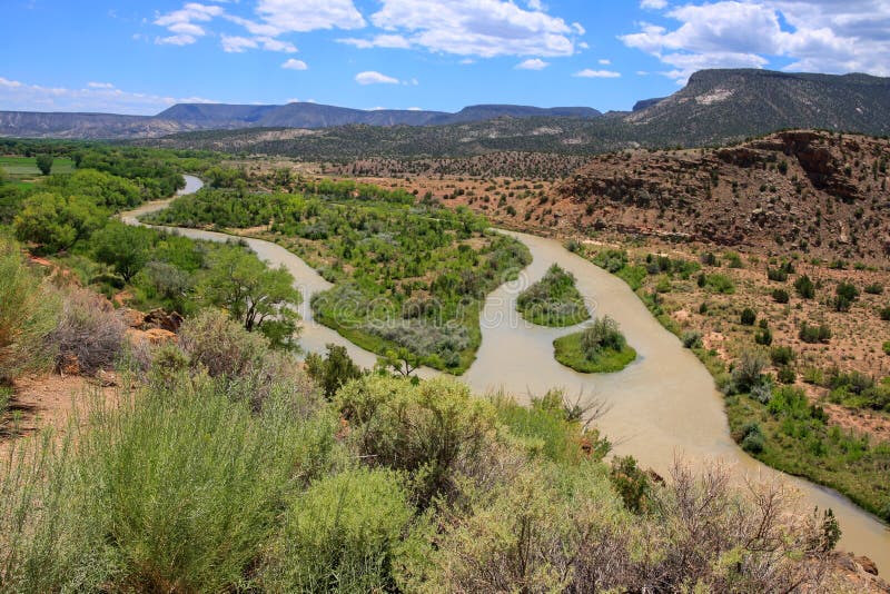 Ein Schmutziger Fluss  Durch New Mexiko Stockfoto Bild 