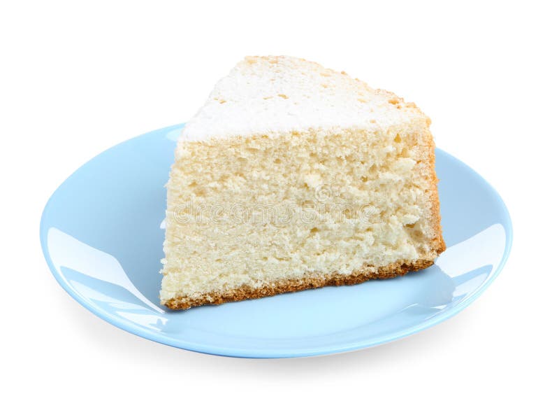 Ein Stück köstlicher Biskuitkuchen mit Zucker in Pulverform, auf weiß isoliert stockbilder