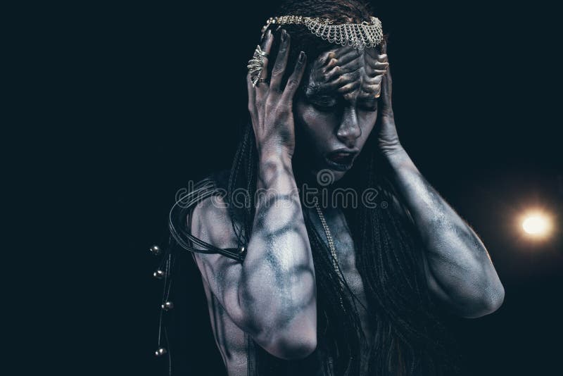 Eine Frau im Bild humanoid und außerirdischen ausländischen wi stockfotografie Eine Frau im Bild humanoid und außerirdischen ausländischen wi stockfotografie