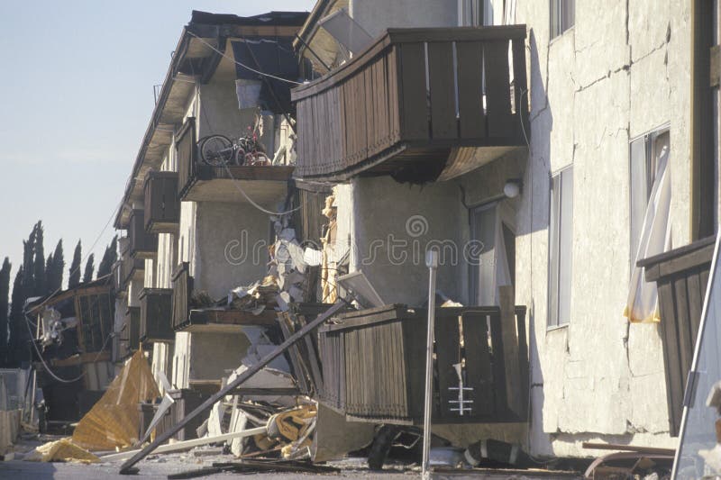 Eine zerstörte Wohnanlage lizenzfreies stockfoto Eine zerstörte Wohnanlage lizenzfreies stockfoto