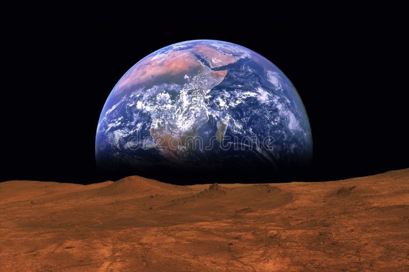 Eingebildete Ansicht von Erde steigend vom Horizont der Anlage Mars