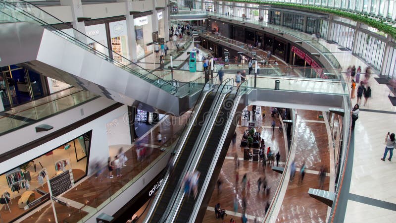 Einkaufszentrum-Singapur-zeitversehen Pan oben