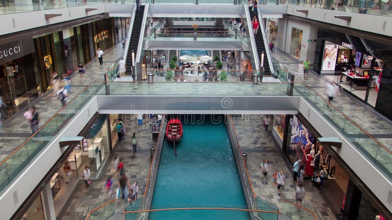 Einkaufszentrum-Singapur-zeitversehen Pan oben