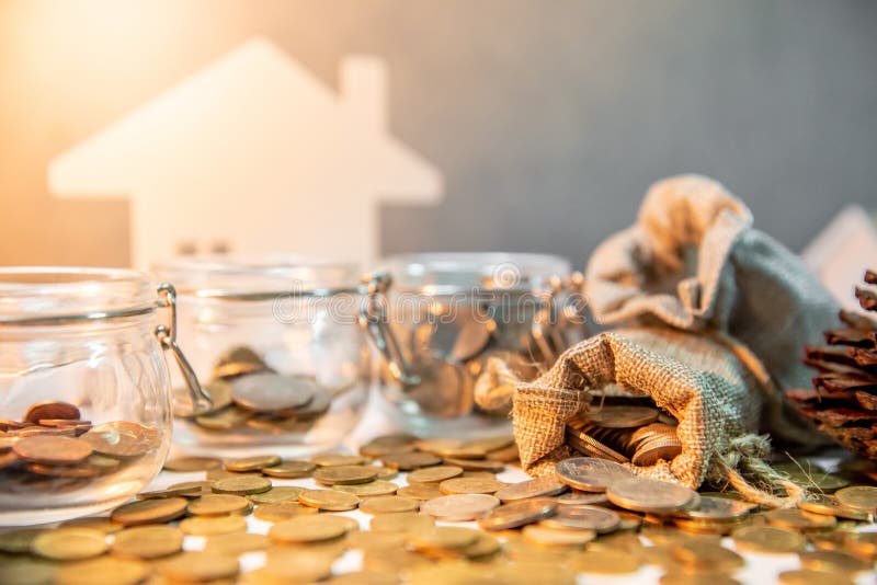 Einsparungsgeld- und -eigentums-Investitionskonzepte stockbild Einsparungsgeld- und -eigentums-Investitionskonzepte stockbild