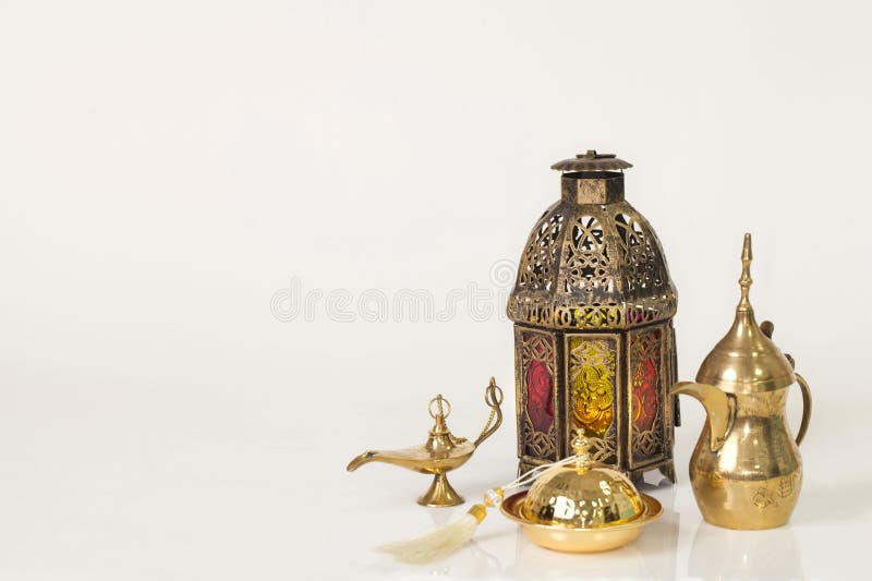 Einzigartige Laterne, arabisches Kaffeetopf ` Dallah-` lizenzfreie stockbilder Einzigartige Laterne, arabisches Kaffeetopf ` Dallah-` lizenzfreie stockbilder