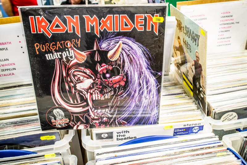 Eisen-Maiden-Vinyl-Album Zum Verkauf Ausgestellt, Vinyl ...