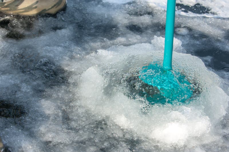 Eisschrauben für die Fischerei lizenzfreie stockfotografie Eisschrauben für die Fischerei lizenzfreie stockfotografie