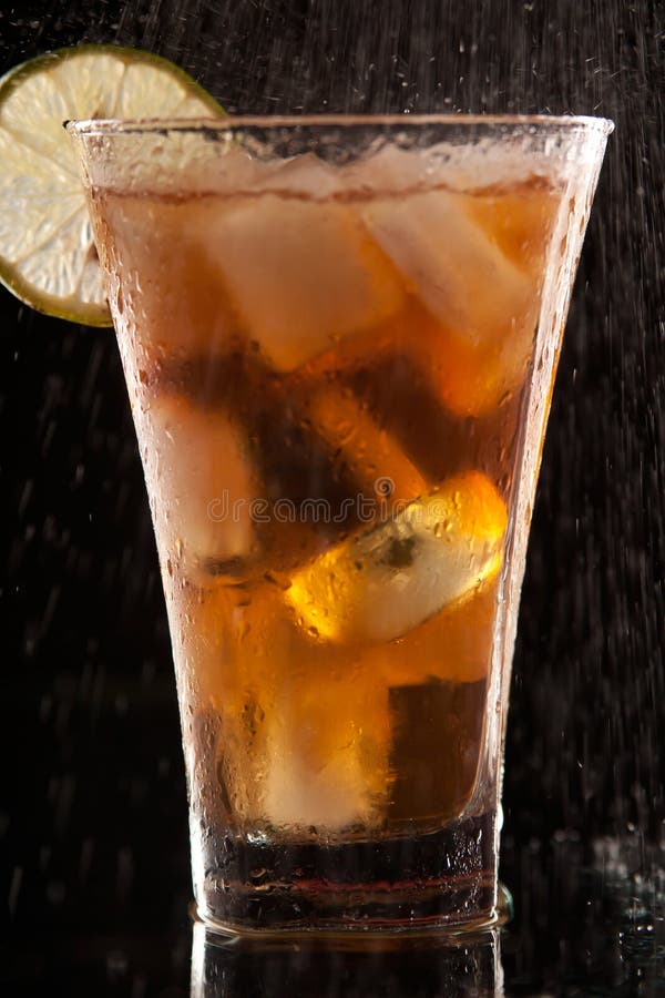 Eis-Tee stockfoto. Bild von hintergrund, whisky, alkohol - 9595340 Eis-Tee stockfoto. Bild von hintergrund, whisky, alkohol - 9595340