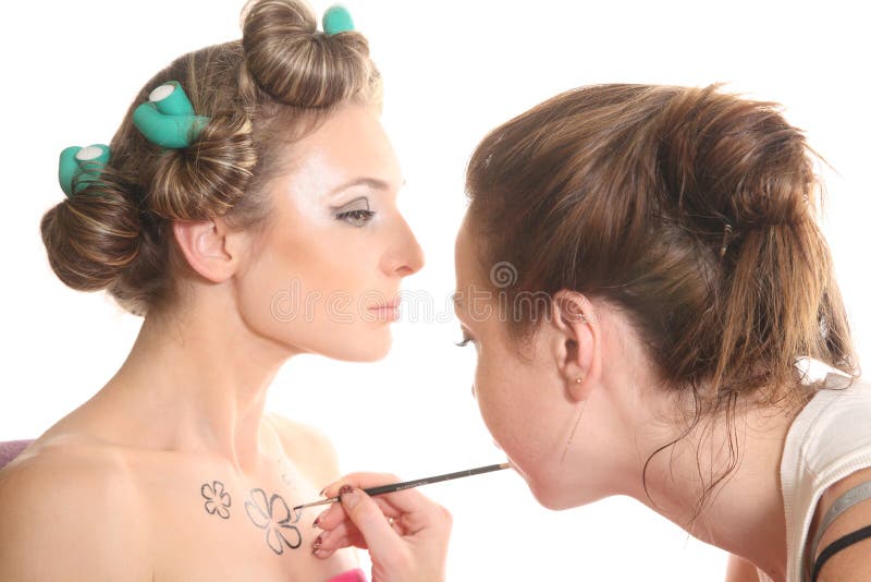El artista de maquillaje pinta arte de carrocería imágenes de archivo libres de regalías El artista de maquillaje pinta arte de carrocería imágenes de archivo libres de regalías