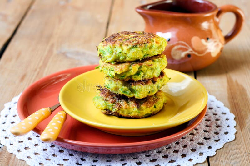 Zucchini fried cakes with yogurt. Zucchini fried cakes with yogurt