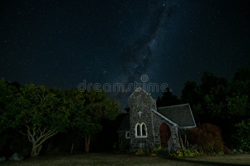 El Camino Lechoso Sobre St. Kentigerns Iglesia Cristiana Nueva Zelanda 19 De Marzo De 2020 Imagen de archivo - Imagen de iglesia, famoso: 176435419 El Camino Lechoso Sobre St. Kentigerns Iglesia Cristiana Nueva Zelanda 19 De Marzo De 2020 Imagen de archivo - Imagen de iglesia, famoso: 176435419