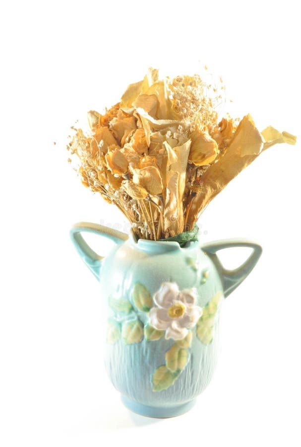 El cartel de un florero antiguo y de casarse secado florece el ramo imágenes de archivo libres de regalías El cartel de un florero antiguo y de casarse secado florece el ramo imágenes de archivo libres de regalías