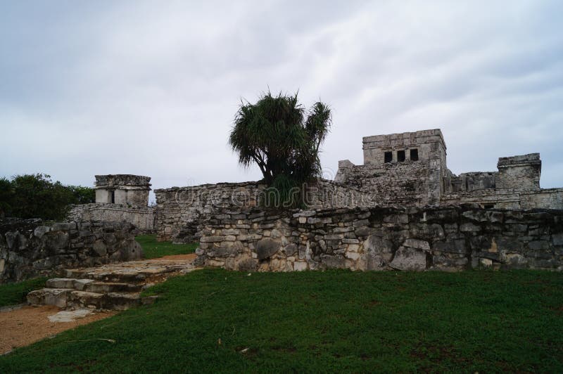 El castillo пирамиды. Мексика tulum Кинтана Роо. стоковое изображение
