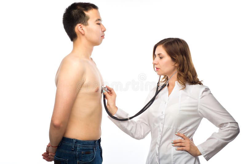 El cierre para arriba del doctor de sexo femenino asiático escucha el brea paciente mayor del ` s imagenes de archivo El cierre para arriba del doctor de sexo femenino asiático escucha el brea paciente mayor del ` s imagenes de archivo