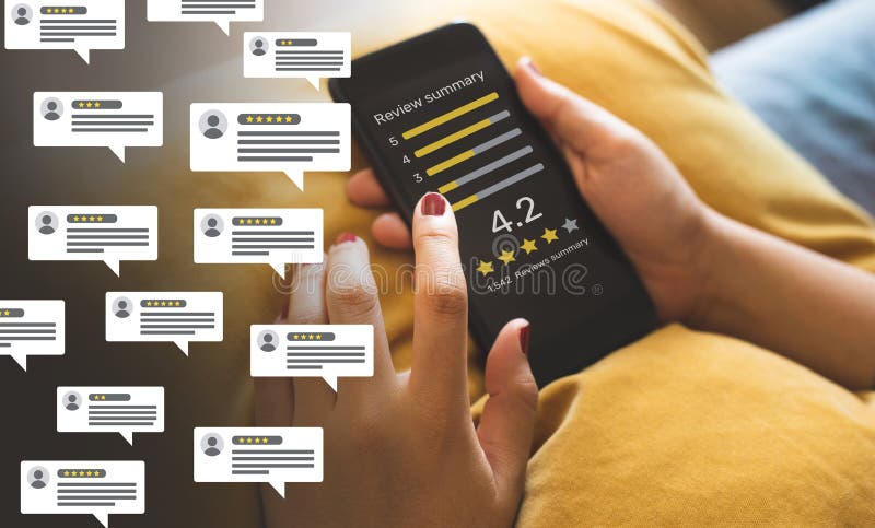 El consumidor revisa conceptos con gente de burbuja y revisa comentarios y smartphone valoración o retroalimentación para evaluar