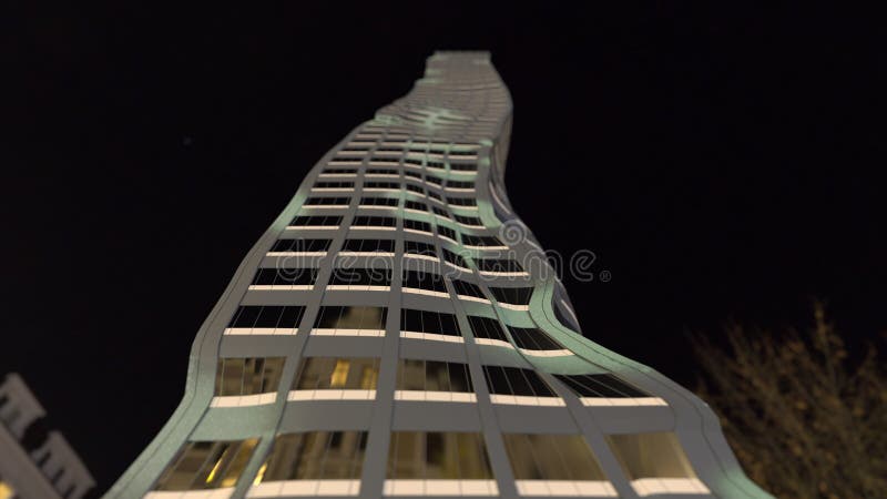 El edificio viejo moderno para destruye el ejemplo 3d stock de ilustración El edificio viejo moderno para destruye el ejemplo 3d stock de ilustración