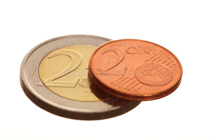 El euro europeo de la moneda acuña el dinero en blanco fotos de archivo El euro europeo de la moneda acuña el dinero en blanco fotos de archivo