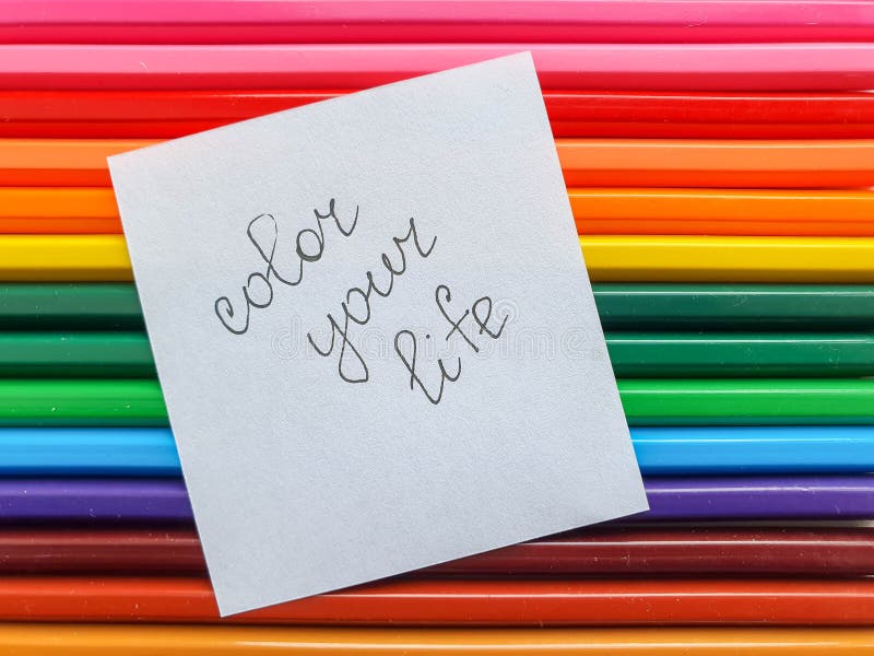El fondo coloreado de madera de los lápices, se cierra encima del estilo del arco iris, disposición horizontal Copie el espacio C imagen de archivo libre de regalías El fondo coloreado de madera de los lápices, se cierra encima del estilo del arco iris, disposición horizontal Copie el espacio C imagen de archivo libre de regalías