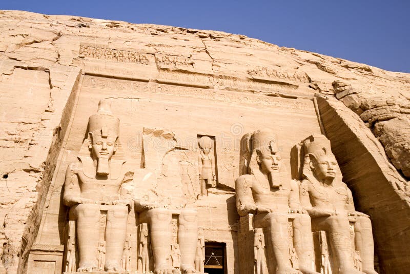 El gran templo de Abu Simbel fotografía de archivo