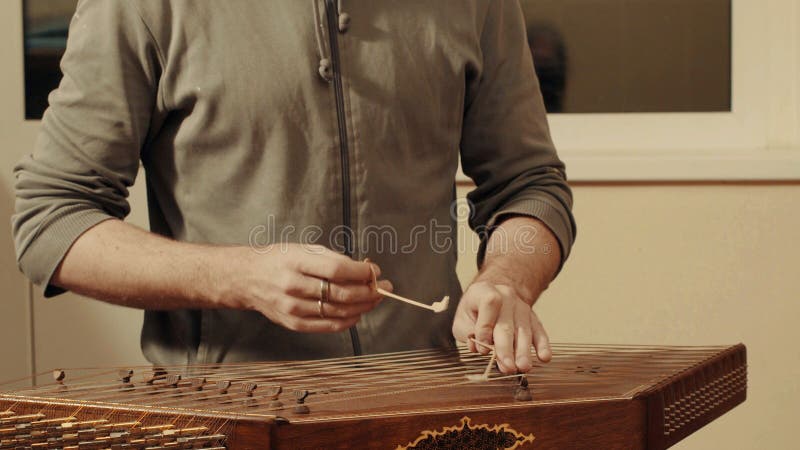 El instrumento musical étnico - santur