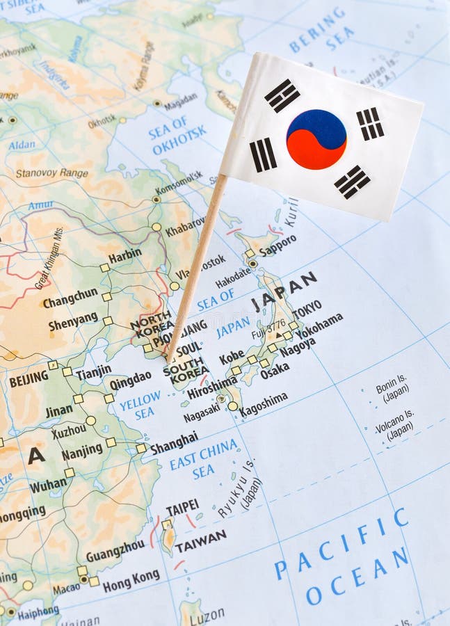 El mapa y la bandera de la Corea del Sur fijan concepto de la zona activa del mundo fotos de archivo El mapa y la bandera de la Corea del Sur fijan concepto de la zona activa del mundo fotos de archivo