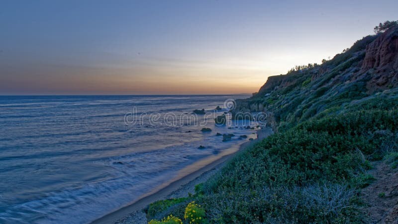 El matadora stanu plaża, Malibu, Kalifornia przy wschodem słońca obraz royalty free El matadora stanu plaża, Malibu, Kalifornia przy wschodem słońca obraz royalty free