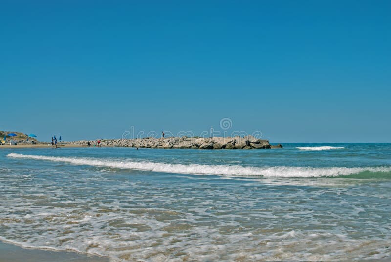 El Mediterráneo con sus playas imagenes de archivo