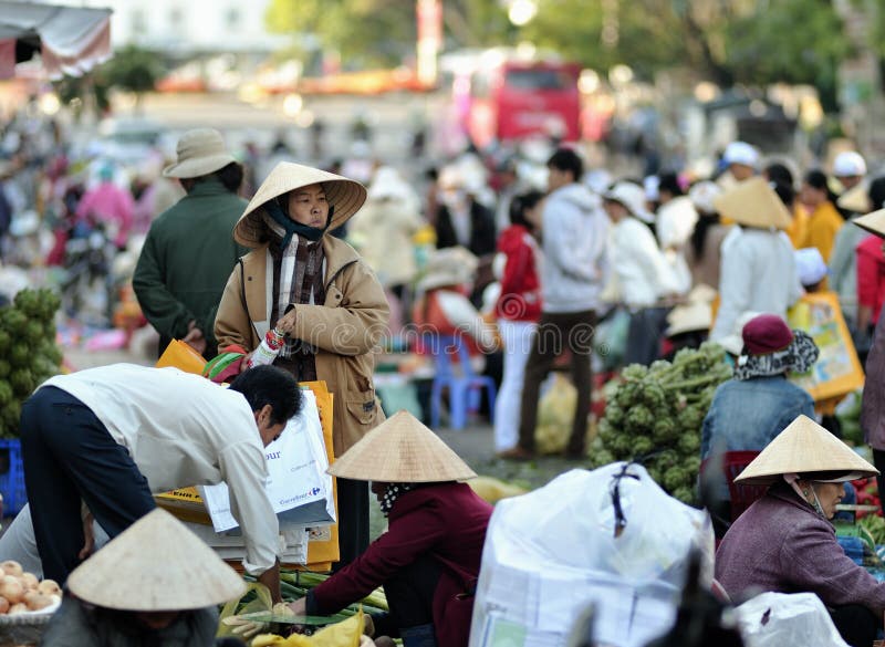 El mercado ocupado en Vietnam El mercado ocupado en Vietnam
