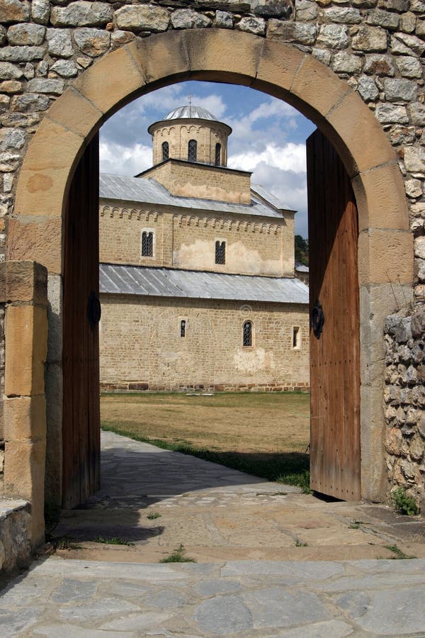 El monasterio de Sopocani fotos de archivo El monasterio de Sopocani fotos de archivo