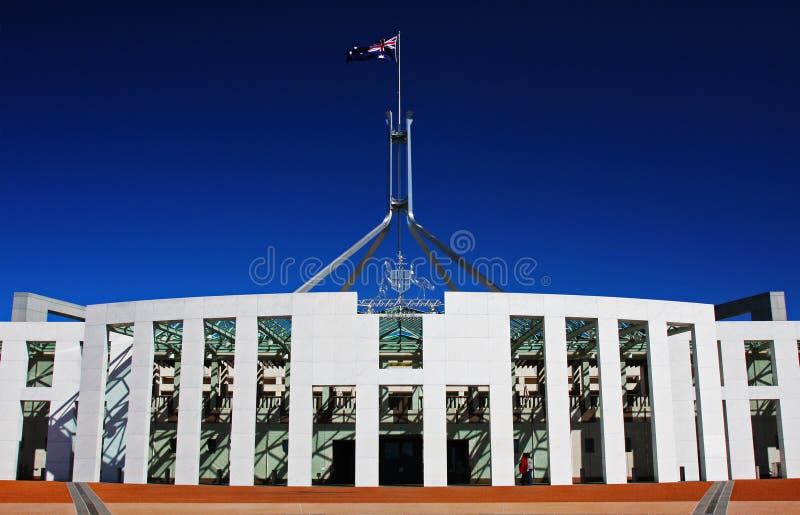 El parlamento australiano en Canberra imágenes de archivo libres de regalías El parlamento australiano en Canberra imágenes de archivo libres de regalías