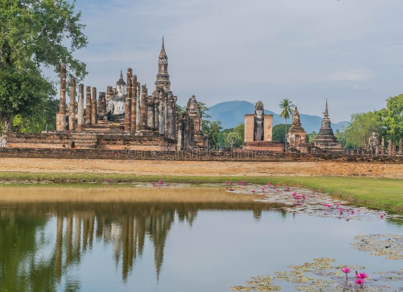 El parque histórico de Sukothai era la capital de Tailandia imagen de archivo libre de regalías El parque histórico de Sukothai era la capital de Tailandia imagen de archivo libre de regalías