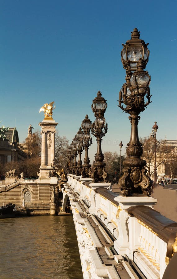 El puente del puente de Alejandro III, París francia fotos de archivo libres de regalías El puente del puente de Alejandro III, París francia fotos de archivo libres de regalías