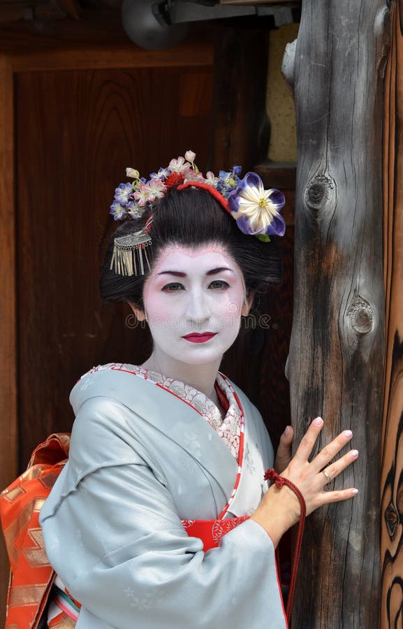 El retrato de Maiko, cierre para arriba, Kyoto, Japón fotografía de archivo El retrato de Maiko, cierre para arriba, Kyoto, Japón fotografía de archivo