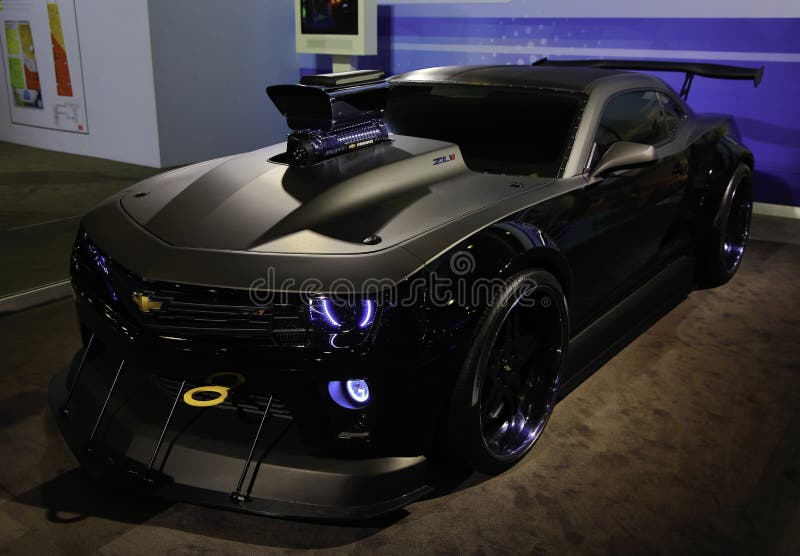 Cupé de Turbo Chevy Camaro mostrado en el salón del automóvil de Nueva York imagen de archivo libre de regalías Cupé de Turbo Chevy Camaro mostrado en el salón del automóvil de Nueva York imagen de archivo libre de regalías