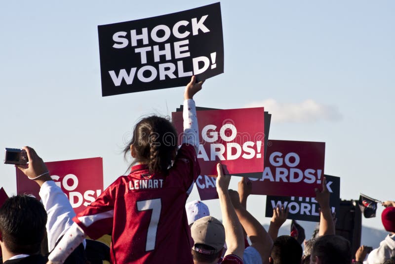 Phoenix, Arizona, USA: More than 1,000 fans gathered at Phoenix Sky Harbor Airport early in the morning to give the Arizona Cardinals NFL football team a grand send off. The Cardinals won the NFC Championship and are headed to Tampa to play the Pittsburgh Steelers in Super Bowl XLIII. Phoenix Mayor Phil Gordon and Glendale Mayor Elaine Scruggs were on hand to host the send off celebration. Phoenix, Arizona, USA: More than 1,000 fans gathered at Phoenix Sky Harbor Airport early in the morning to give the Arizona Cardinals NFL football team a grand send off. The Cardinals won the NFC Championship and are headed to Tampa to play the Pittsburgh Steelers in Super Bowl XLIII. Phoenix Mayor Phil Gordon and Glendale Mayor Elaine Scruggs were on hand to host the send off celebration