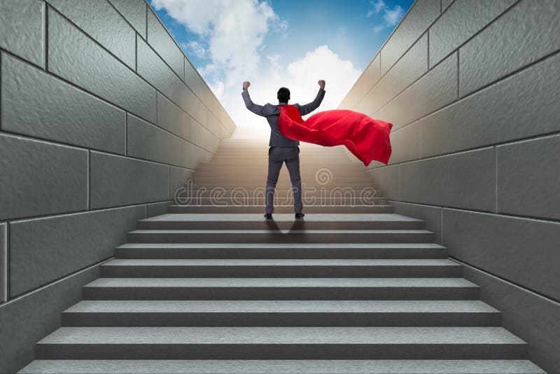 El super héroe del hombre de negocios acertado en concepto de la escalera de la carrera fotos de archivo El super héroe del hombre de negocios acertado en concepto de la escalera de la carrera fotos de archivo