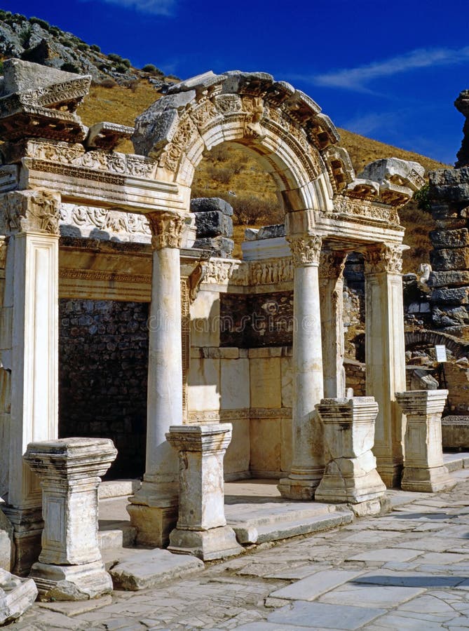 El templo de Hadrian, Ephesus fotos de archivo libres de regalías El templo de Hadrian, Ephesus fotos de archivo libres de regalías
